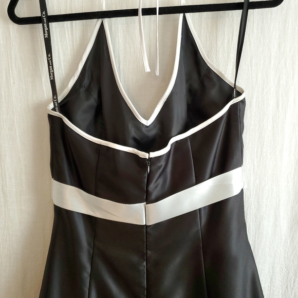 2000's Halter Fit and Flare Dress with Tulle and Laser Cut Hem Detail - Picture 5 of 11